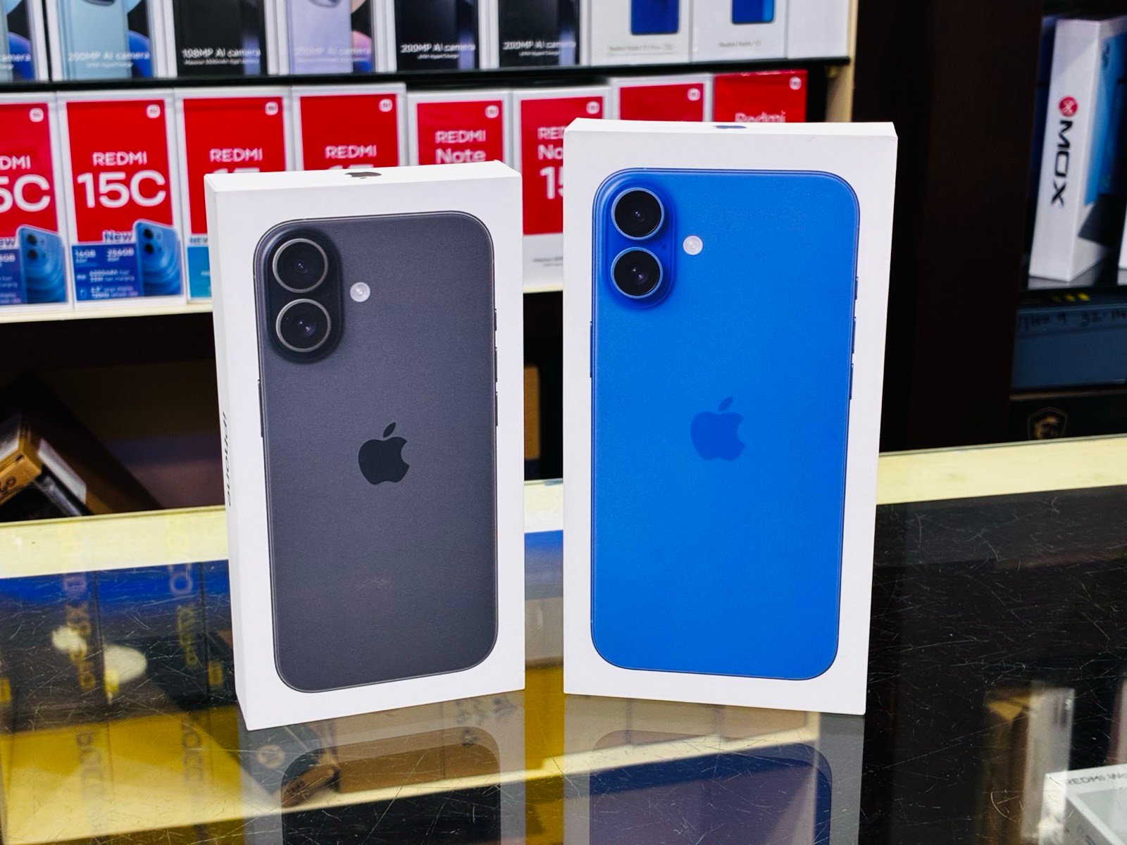 iPhone 16 lineup na loja