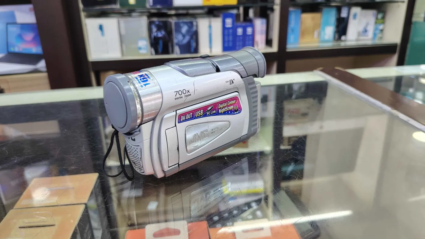 JVC Digital 700x